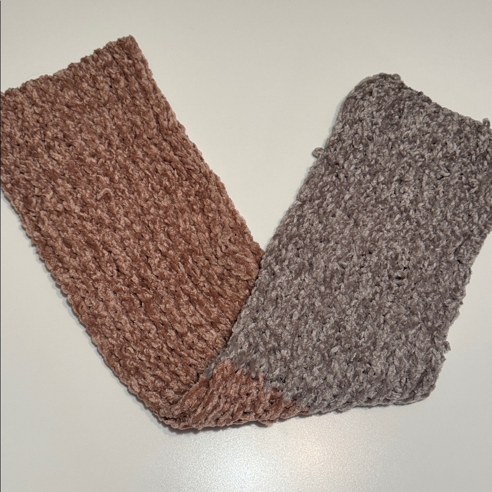 Francesca's Collections Textured Knit Scarf in Tan and Cream